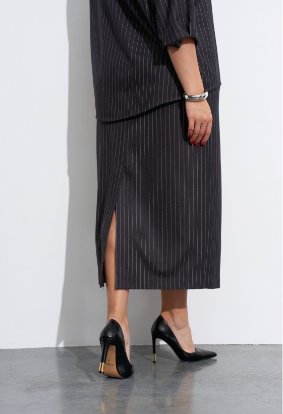  
Цвет: Серая полоска